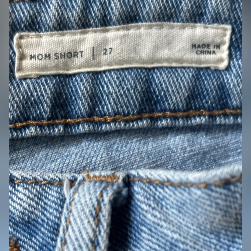 Pacsun Light Indigo Raw Cut Denim Mom Shorts - Picture 5 of 6
